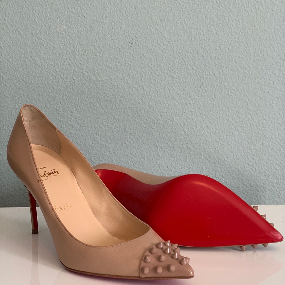 Louboutin Geo 85 Nude Spike Toe Pump NEW** $725